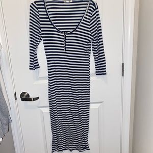 Striped, long quarter sleeved dress